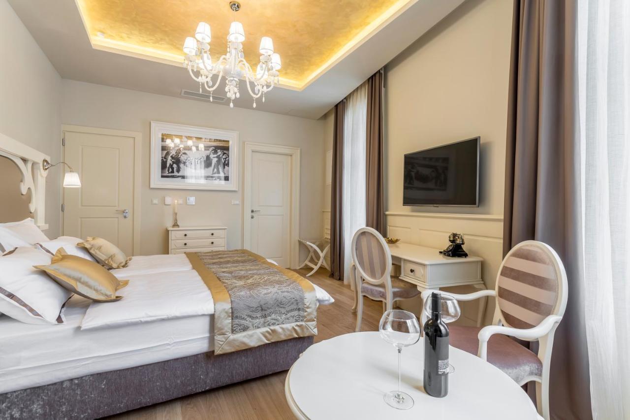 Gasthuis Royal Piazza 4*