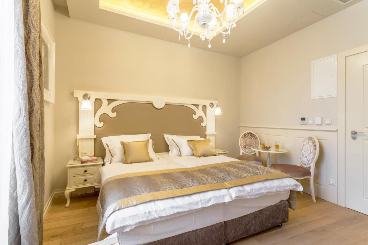 Royal Piazza Gasthuis 4*